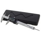 Elektronikus nagy pontosságú tolómérő praktikus tartóban LCD kijelzővel - 150 mm