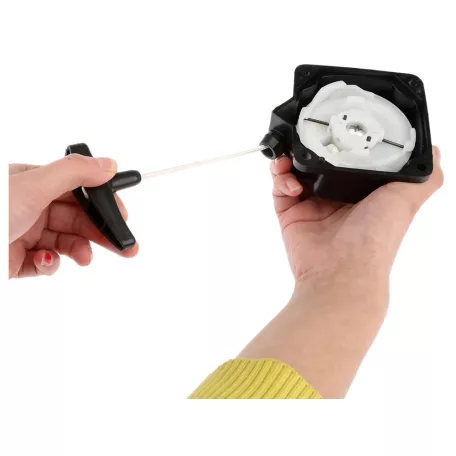 Univerzális indítómotor fűkaszához